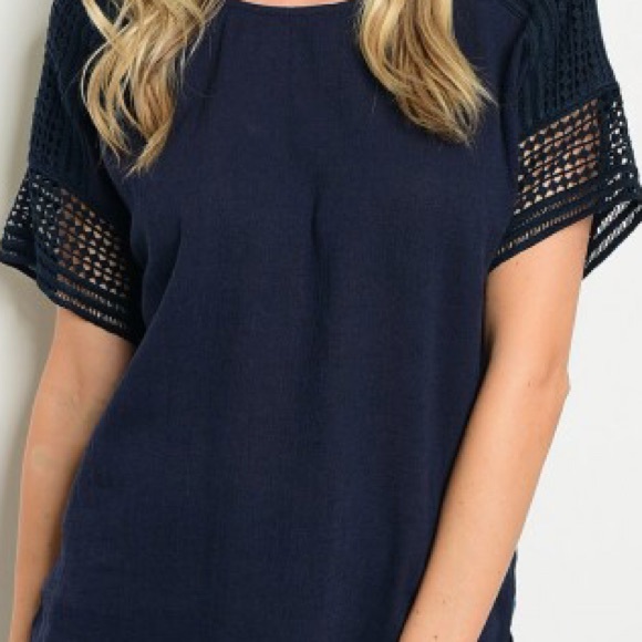 🛍Sale🛍 Navy Blue Cotton Top - Picture 4 of 6